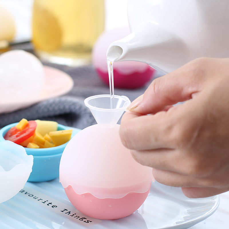 Porcelain Gravitation Creative Ice Lattice Mold Round Silicone Gel Ice Hockey Mold Water Shin-Cake Cool Powder Jelly Ice-making Cartridge Lid