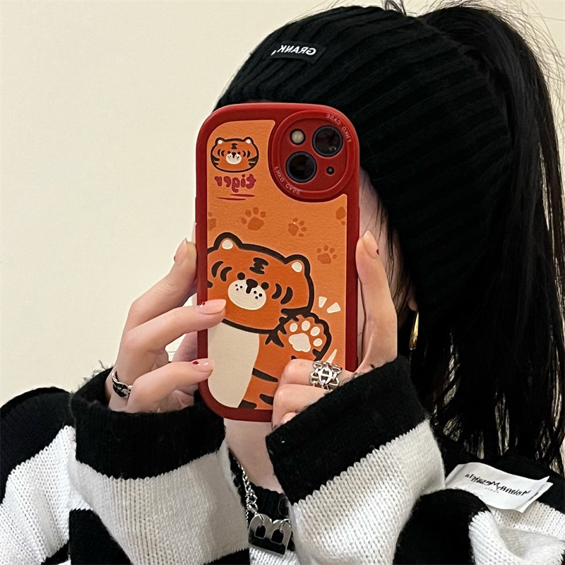 Ins cute super cute little tiger suitable for iPhone13 12promax mobile phone case Apple 11 silicone X XR