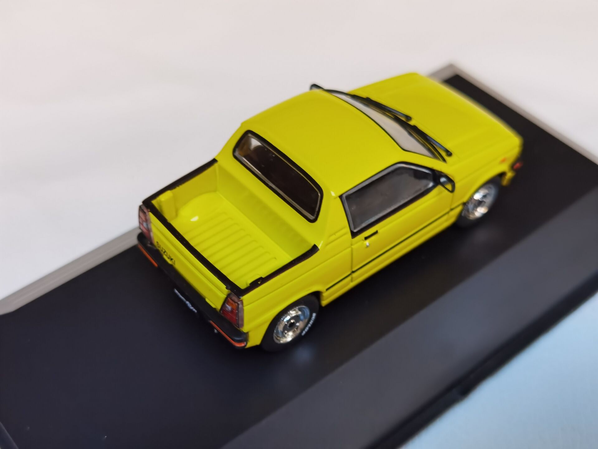 FIRST 1:43 SUZUKI MIGHTY BOY 1985 CAR DIE CAST MODEL | eBay