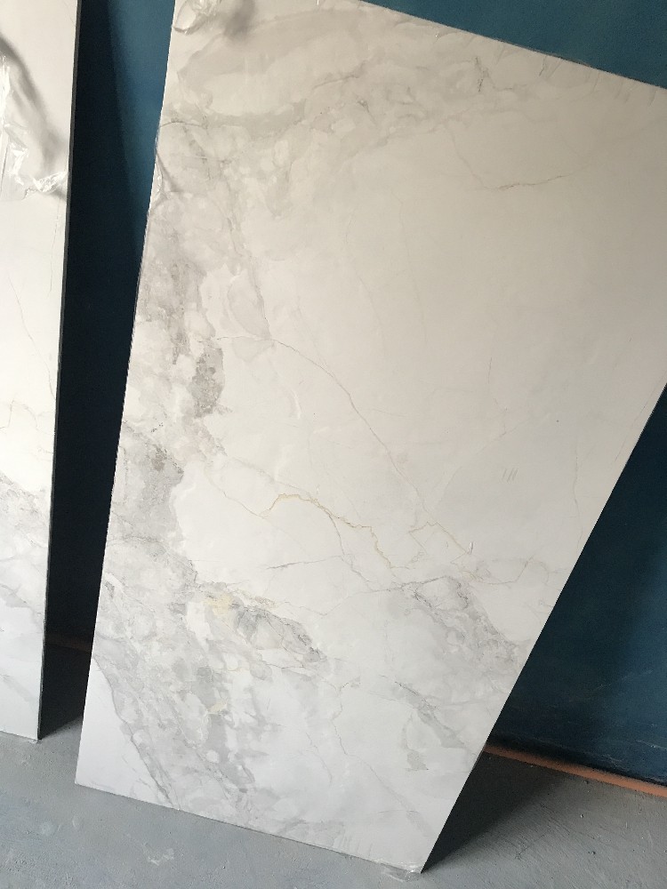 2025装修热潮:选择诺贝尔瓷砖寒江雪,哑光北欧风适合各种场景吗?