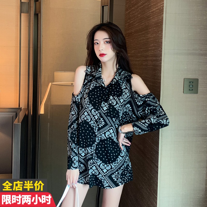 Pregnant Woman Autumn Clothing Temperament Van Dew Shoulder Shirt Retro Care Machine Design Sensation Little sunscreen Printed Shirt Dress