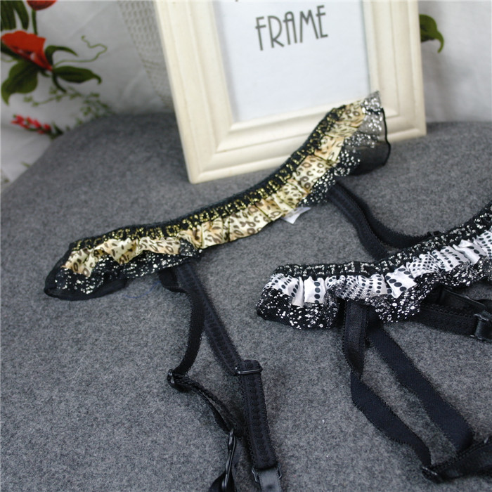 Châu Âu và Mỹ kích thước nhỏ garter tinh tế ren vàng bạc garter phụ nữ gợi cảm garter dây nịt móc tất