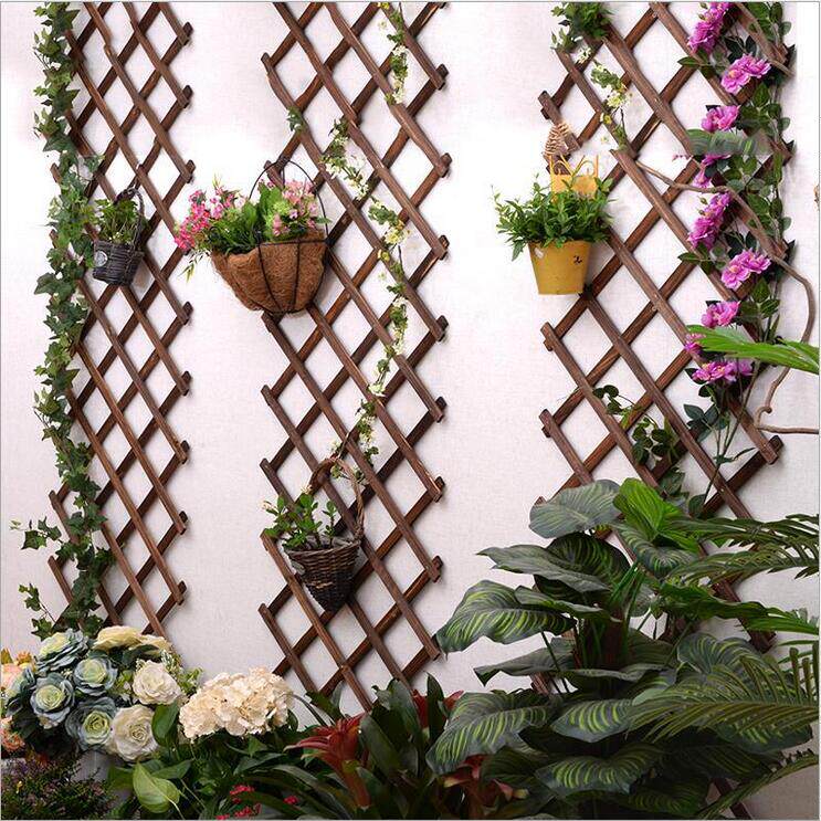 Carbonated anti-corrosive wood fence telescopic wood pull mesh wood fence wood fence wall surface grid flower shelf climbing frame