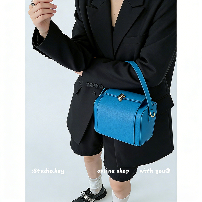 Super Popular Klein Blue Handbag for Women 2026 New Style Hand-Held Box Bag Light Luxury High-End Crossbody Small Bag