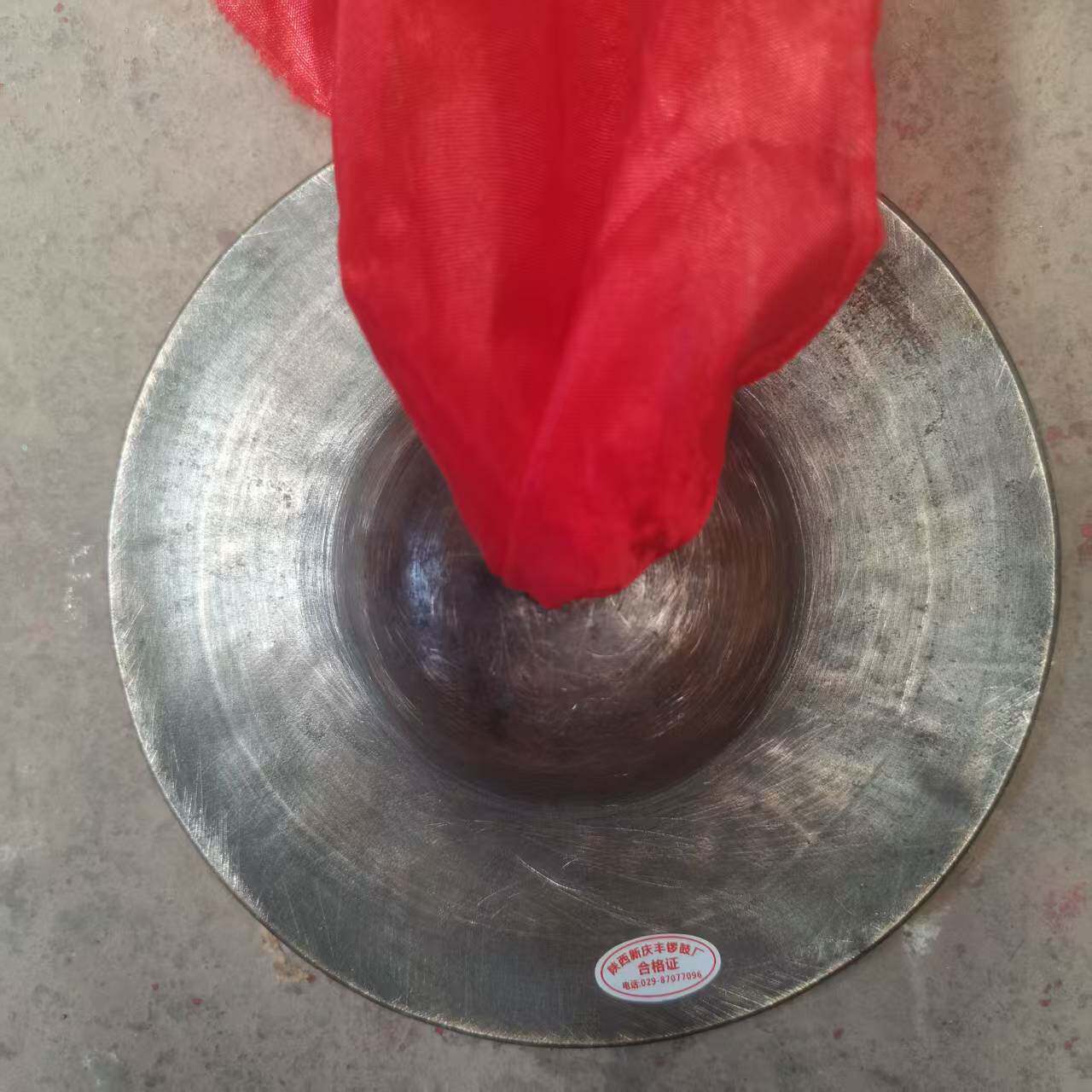 高品質のアンティーク手作りブロンズシンバル、大型ブロンズシンバル、四川シンバル、手作りシンバルとゴング、サイズは15cm、24cm、30cm。