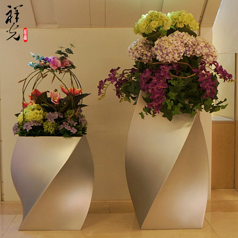 Fashion creative fiberglass shopping mall beauty Chen rhombus flower pot outdoor garden landscape floor art flower pot combination