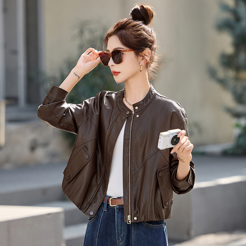 Haining Leather City Stand-Up Collar Short Leather Jacket for Women, Loose Biker Style, Versatile and Fashionable Loose-Fitting Jacket