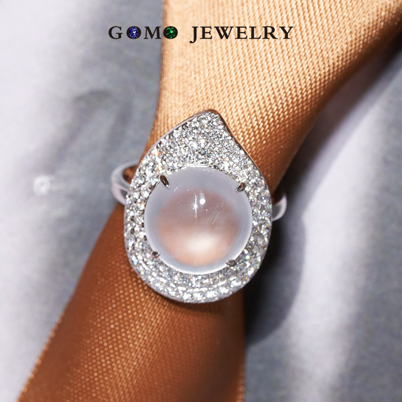 Gomao Jewelry Top Grade Glass Planted With Just Fluorescent White Ice Emerald Egg Noodles 18K Gold Platinum Diamond Ring A Stock