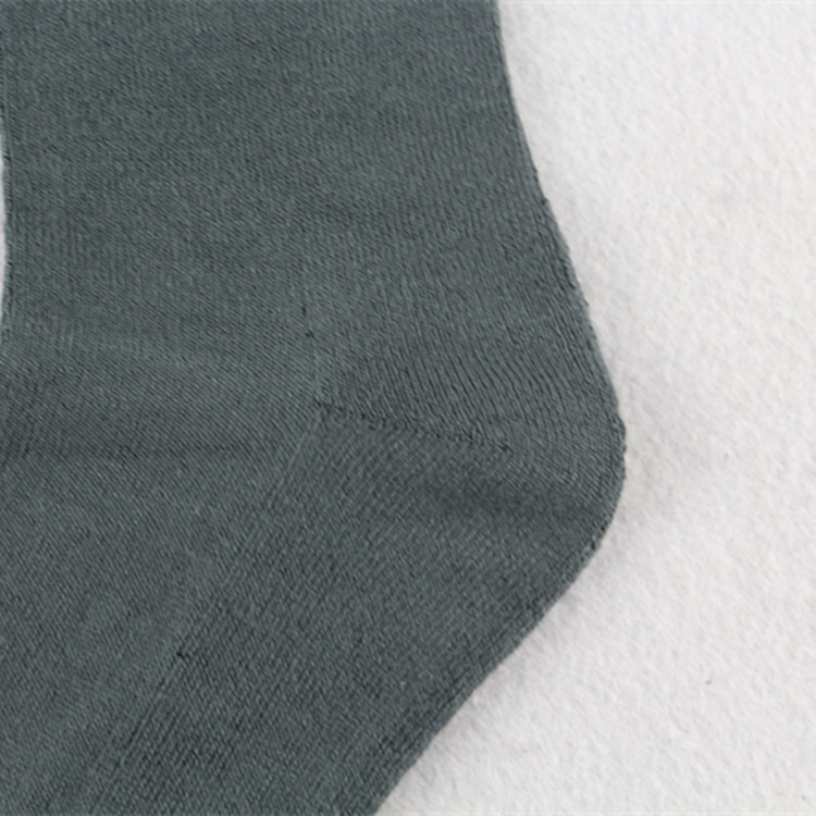 10 đôi vớ cotton nguyên chất nam bằng tre sợi than khăn dưới bóng rổ vớ thể thao nam màu rắn vớ cao tất hàn quốc