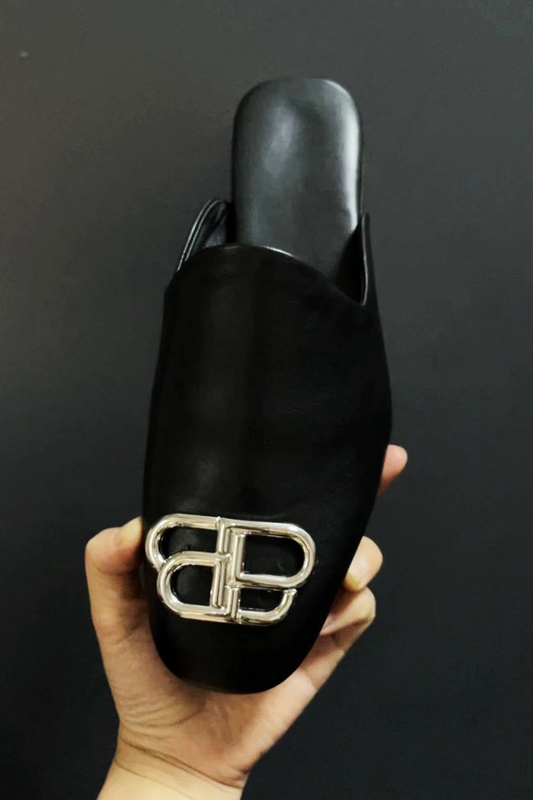 Unisex Style~ Summer Bb Lock Buckle Slip-On Slippers Without Heel, Leather Mules, Men's Closed-Toe Half Slippers Unisex Style~ Summer Bb Lock Buckle Slip-On Slippers Without Heel, Leather Mules, Men's Closed-Toe Half Slippers