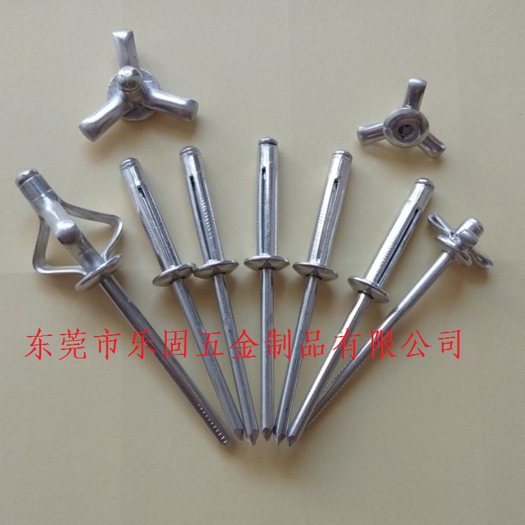 Lantern core pulling rivets Flowering rivets Lantern pull studs Three-hole rivets Lantern rivets 4*20