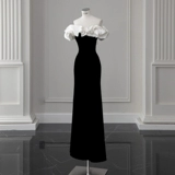 Черное вечернее платье для школьников, открытые плечи, крой «рыбий хвост», изысканный стиль