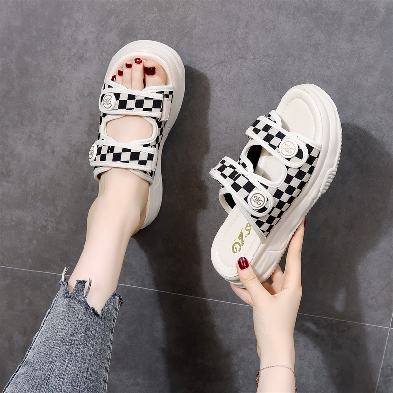 Tweed Style Slippers for Women, Summer Outerwear, 2026 New Fashion Checkerboard Pattern Thick-Soled Non-Slip Slip-On Soft-Soled Beach Shoes