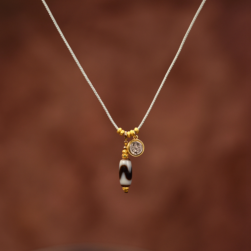 Fresh and Simple Style Women's Tiger Tooth Dzi Bead Necklace with Zakiram Tag, Adjustable and Extendable, Delivered to Your Home
