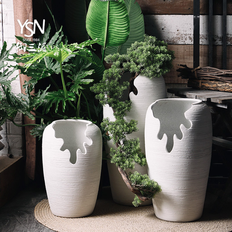 Royal three old running more meat mud POTS furnishing articles ceramic vase expressions using the open fissure abnormity white thread landing flowerpot