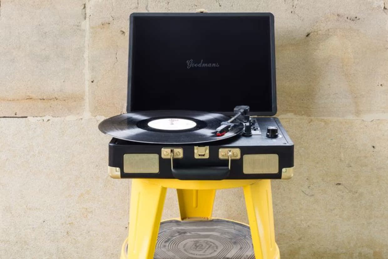 đầu đĩa than clearaudio concept	 Phát hiện tại Hoa Kỳ goodmans retro vinyl player player Máy ghi âm Bluetooth lp Máy ghi âm cầm tay Ouyang Nana - Máy hát đầu đĩa than pioneer pl 50