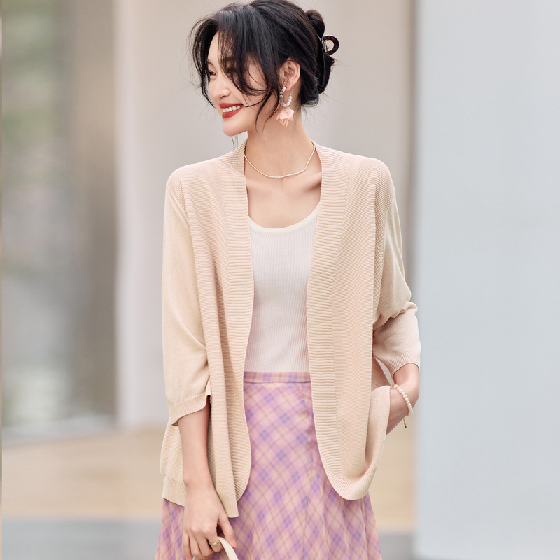 Spring Knitted Cardigans Are Popular This Year, and Wearing Them over a Shawl Adds a High-End Feel. 100kg Plus-Size Women's Sun-Protective Outerwear