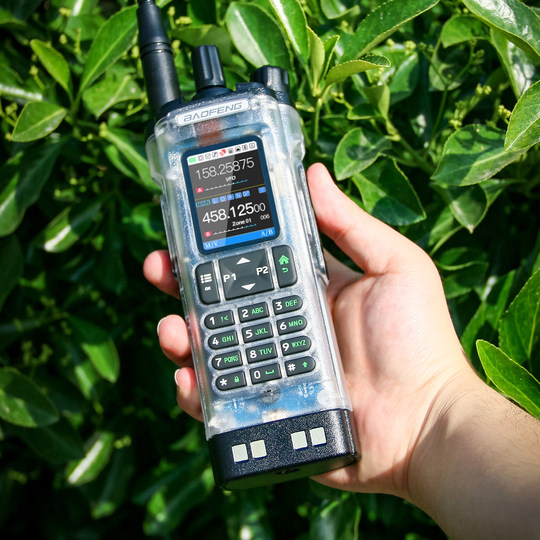 Baofeng UV32 Walkie-Talkie für den Außenbereich, leistungsstarkes, professionelles UKW-Radio, Bluetooth, selbstfahrend