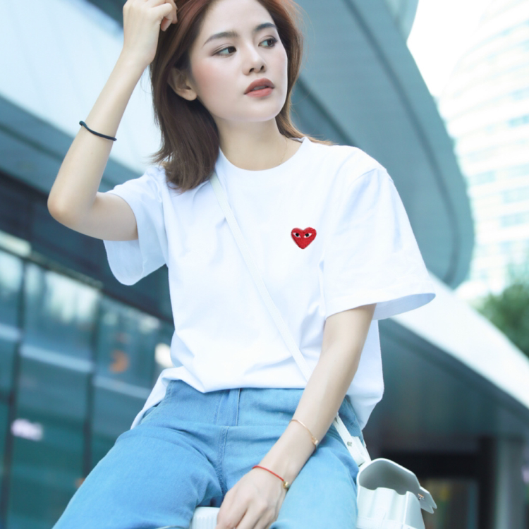 White short sleeve T-shirt female summer 2022 new Chauded embroidery loving couple pure cotton loose half sleeve blouse