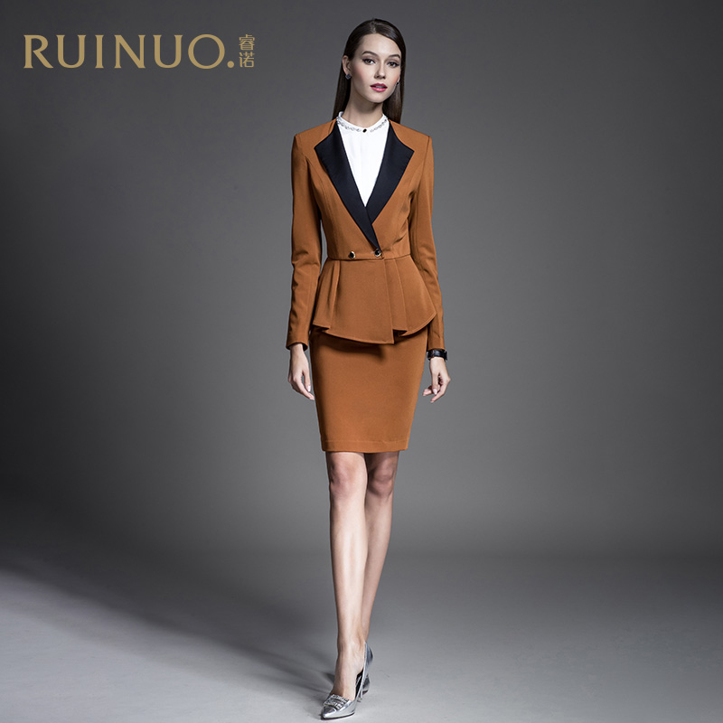 Tailleur femme - Ref 3244726 Image 3