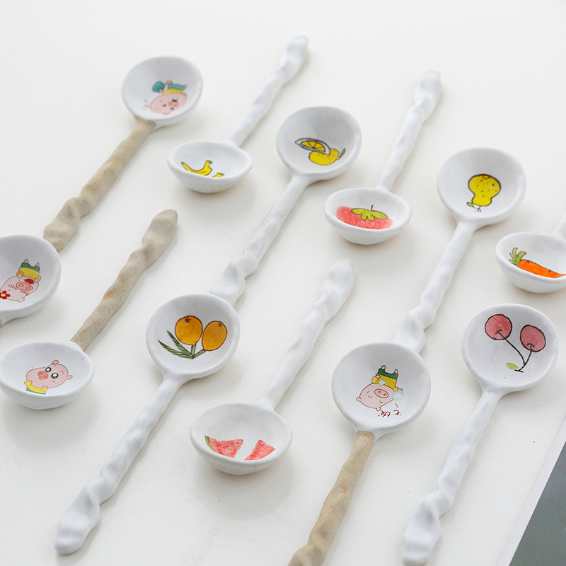 Jingdezhen ceramic spoon creative hand - made fruit design manual move dessert spoon household spoon, spoon with a spoon