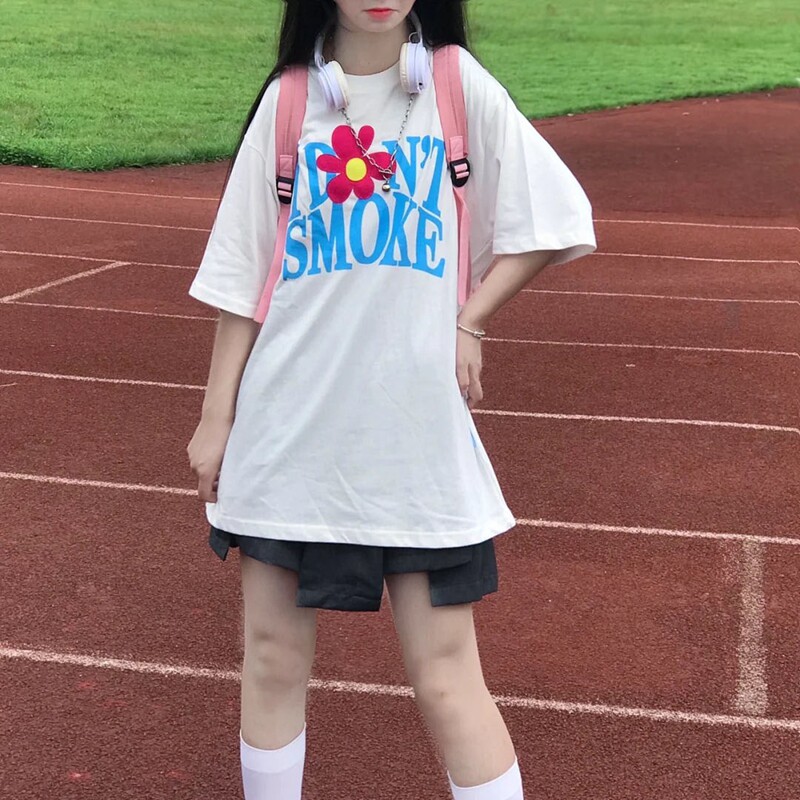 Summer 2021 New ins flower letter printed short sleeve T-shirt with long version loose woman white slapped bottom