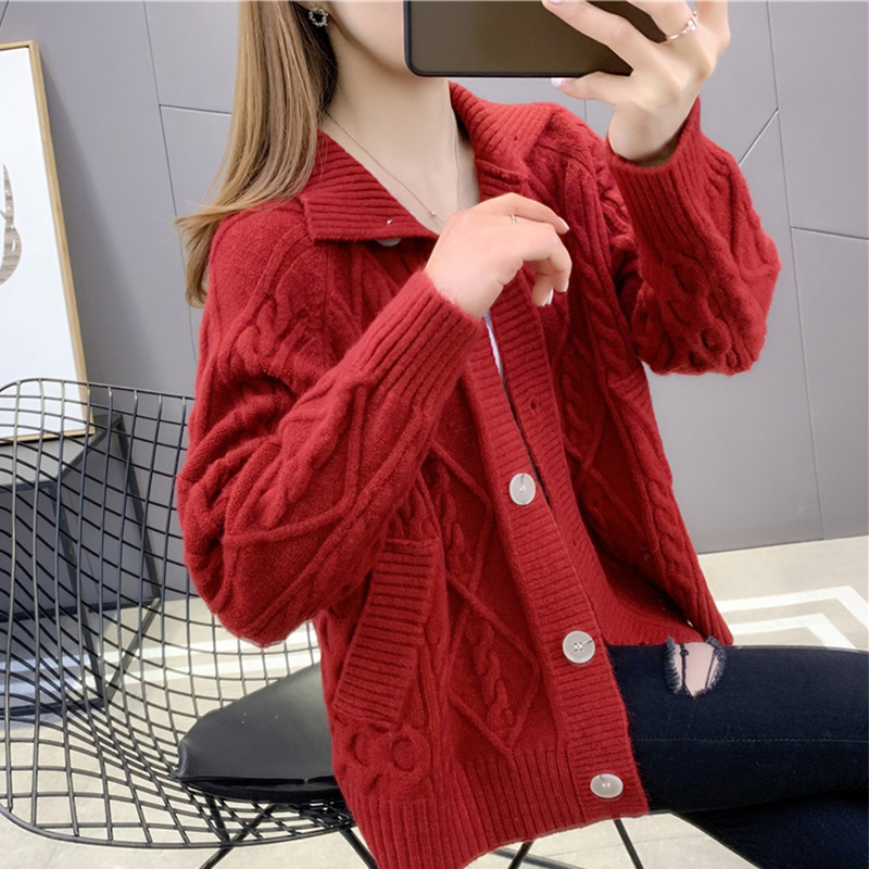 Autumn 2022 New Year's red square-neck sweater cardigan women's Korean version of the twist in spring and autumn to wear a foreign style coat