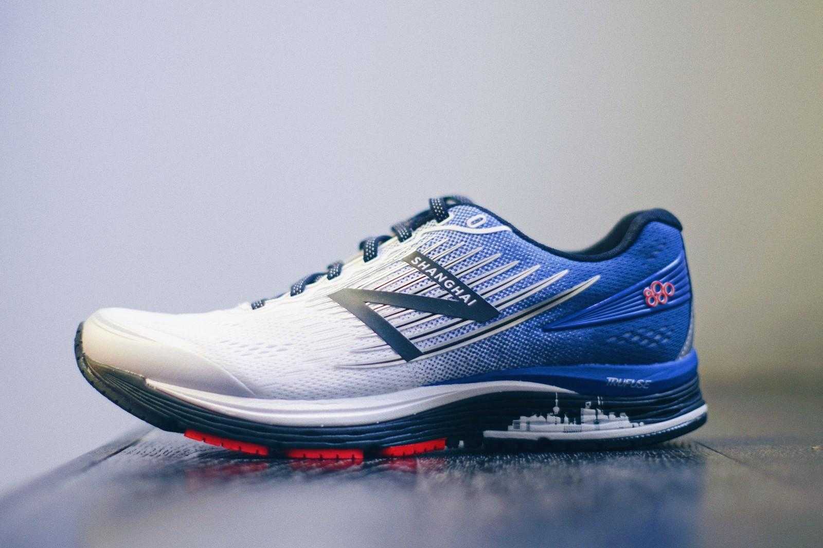nb 880v8