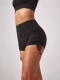 Черные шорты (версия с линией бедра) K0580