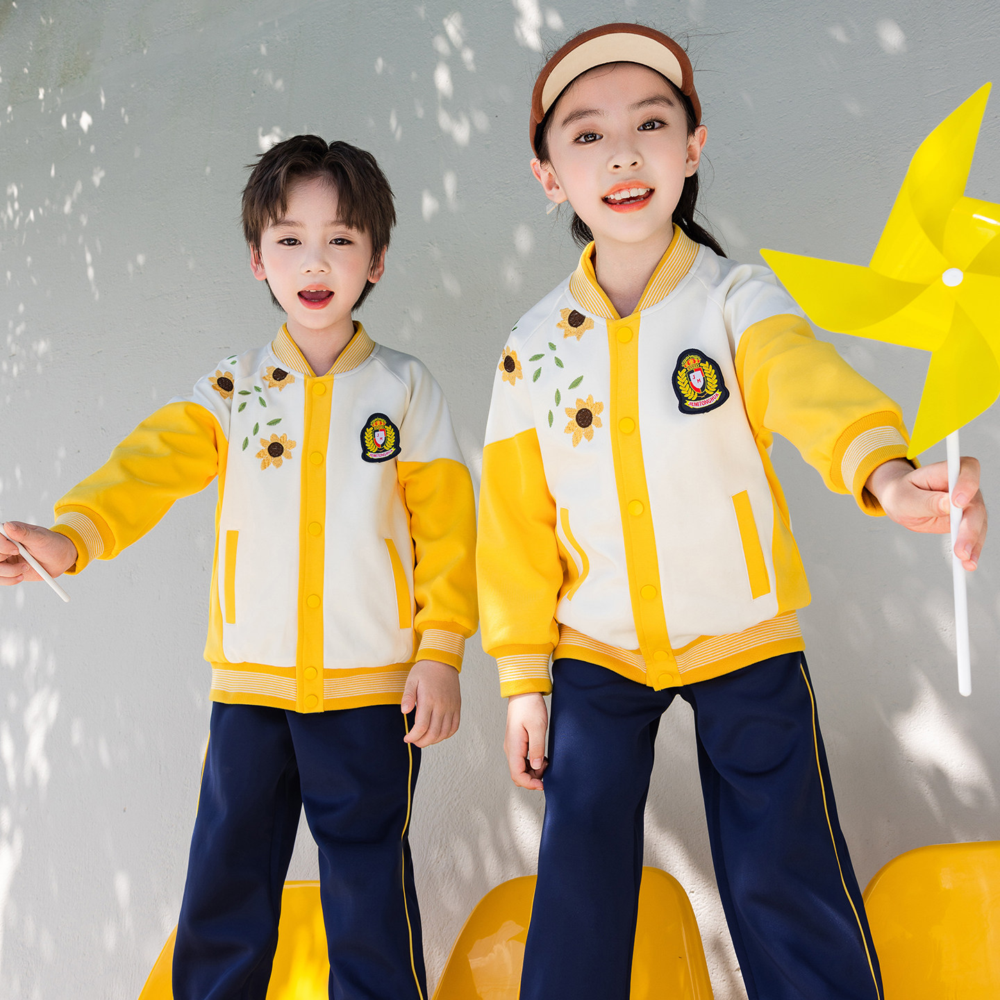 糖果校服工厂店的LOGO