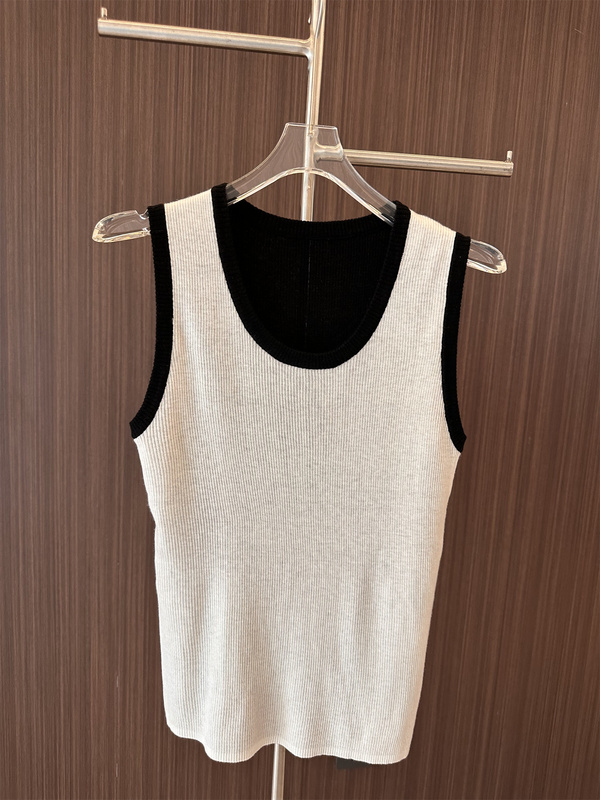 Ap Sister's Street-Style Trendy U-Neck Two-Tone Wool Vest