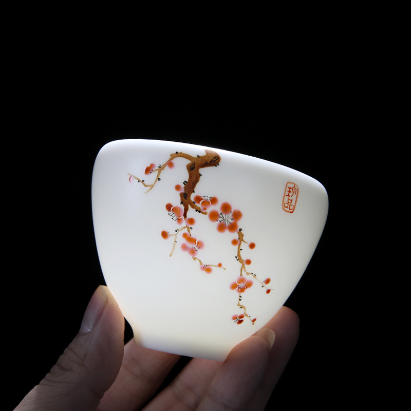 Dehua white porcelain cup hand-painted kaolin white earth ceramic kung fu teacup owner cup of tea