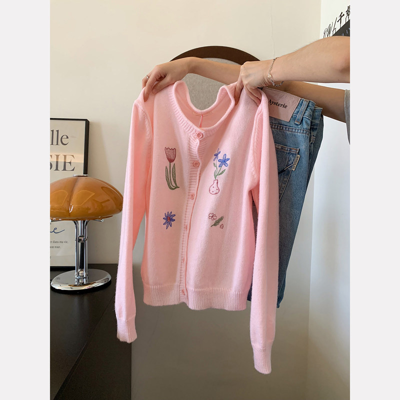 Pink Embroidered Floral Round-Neck Long-Sleeve Knit Cardigan Sweater for Women, 2026 New Autumn Style, Elegant Top for Petite Figures