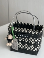 Пластиковая ручка трубки черной цветок