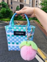 Малый размер Bishuilan co. Следуйте и собирайте, чтобы получить случайный кулон.