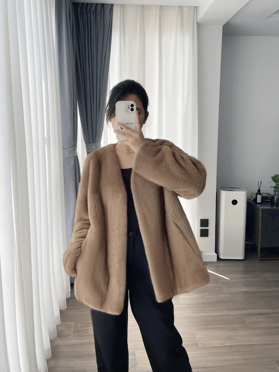 Louvre Lengthened Edition Imported Mink Fur Coat Female Whole Mink Mink Velvet V-neck Young New High-end Fur Coat