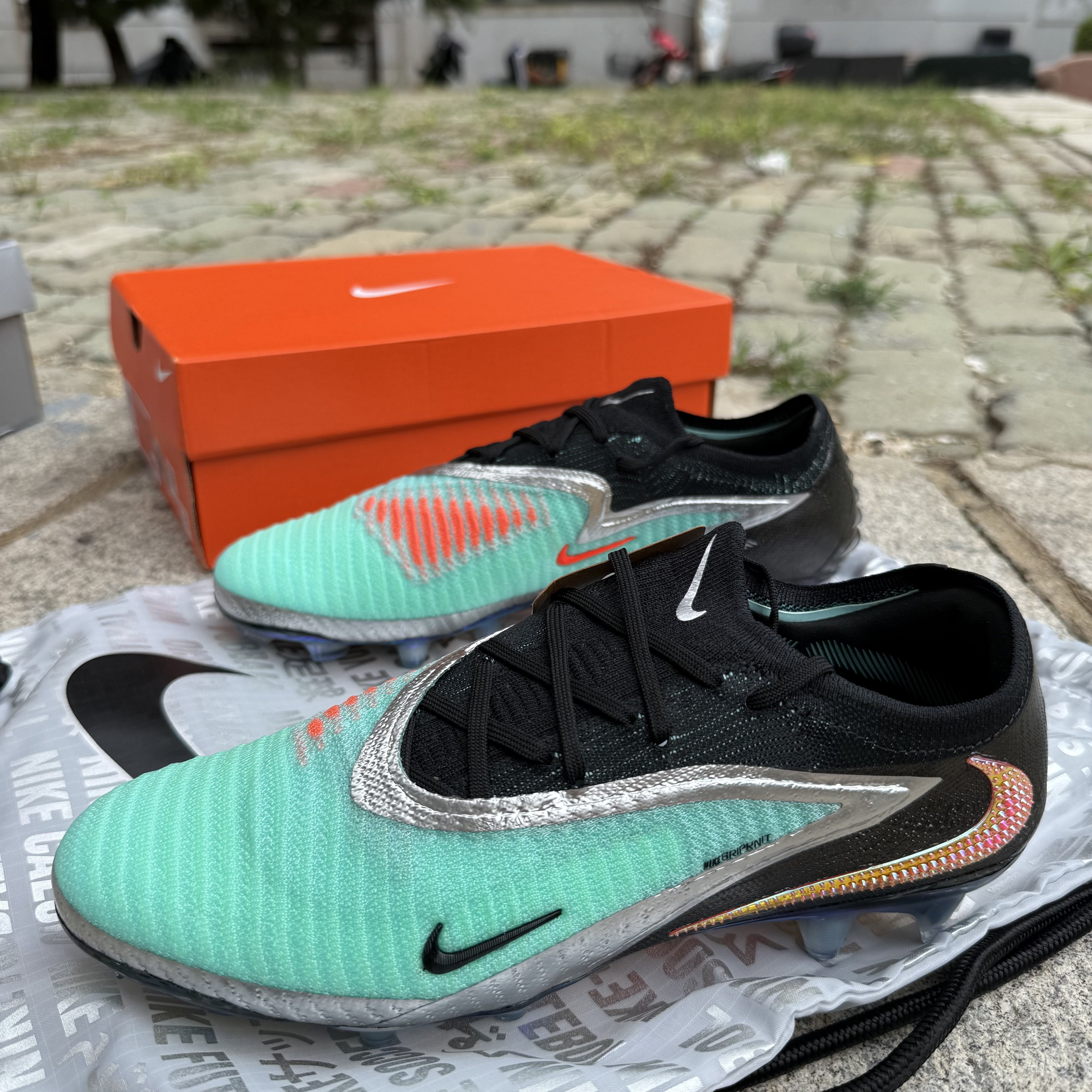 25年最新！罗升门推荐｜耐克Phantom 6 Low Elite FG足球鞋IH3737-001