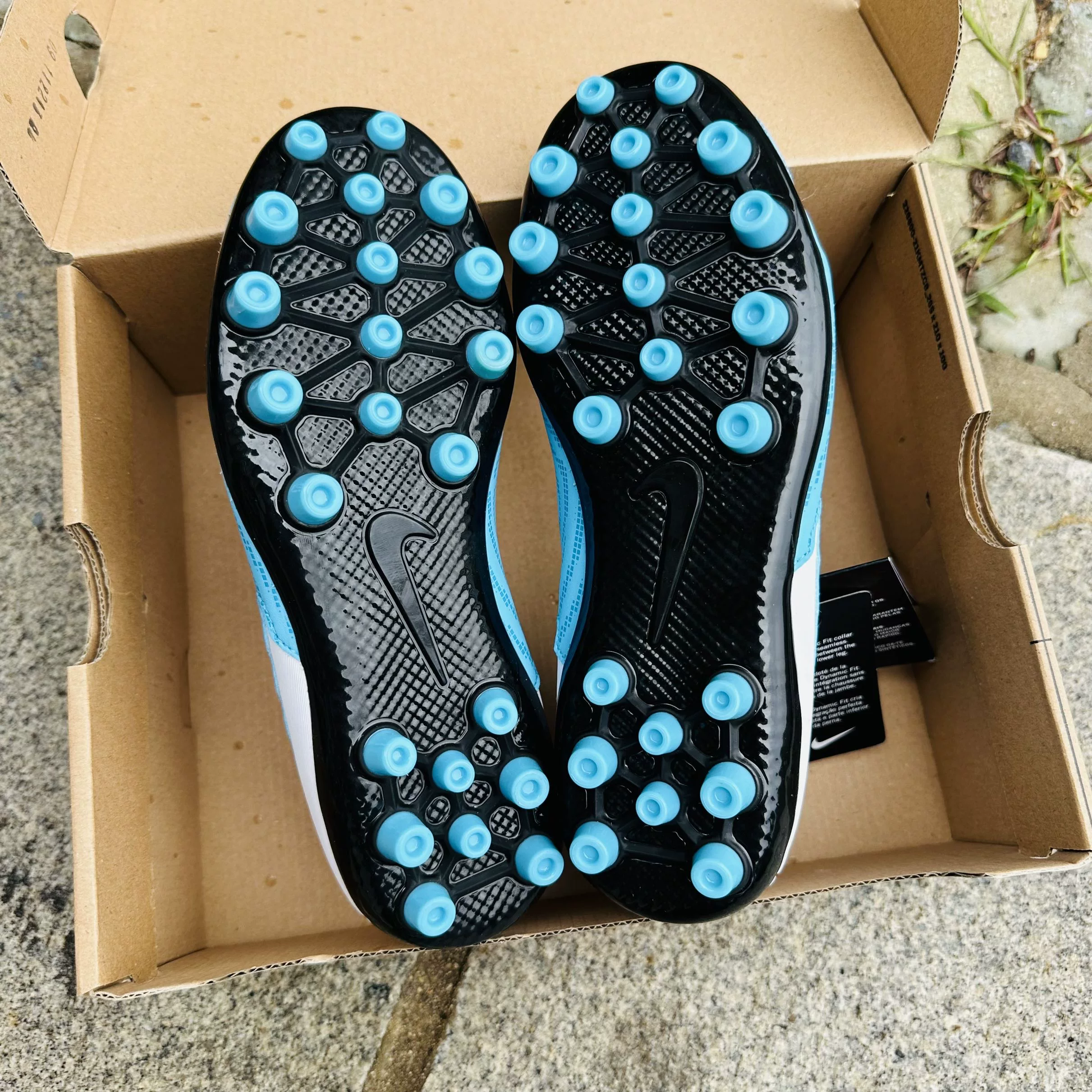 Детские и подростковые футбольные бутсы Nike PHANTOM GX большого размера Ansha AG высокие DV3069-446