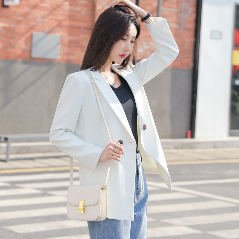 White small suit jacket woman 2022 new spring autumn advanced senses small casual blouse professional west suit suit
