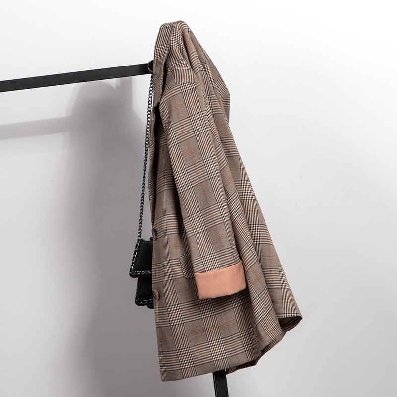 Plaid small suit jacket female summer 2022 new slim fit small subspring autumn casual positive dress suit jacket blouse