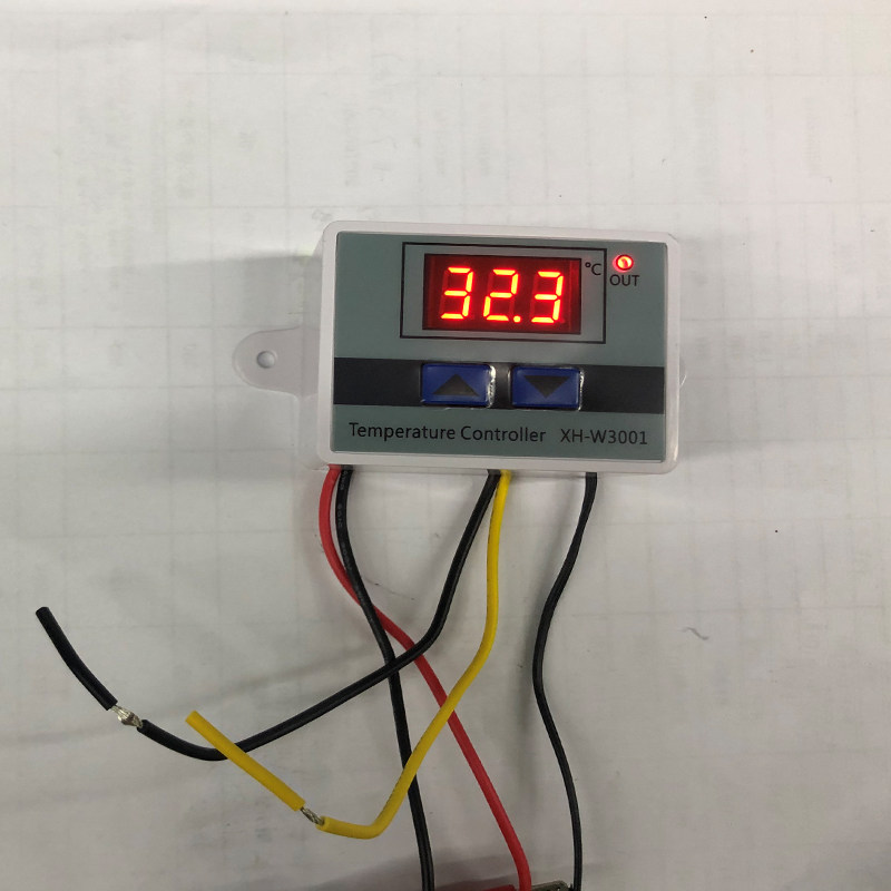 XH-W3001 computer temperature controller 12V24V 48V60V thermostat intelligent electronic temperature control switch