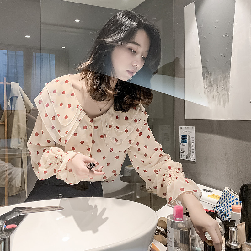Wave Dot Doll Collar Shirt Woman Long Sleeve 2022 High-end Vintage Style Sweet Beauty Reduction Age Fashion Super Fairy Snowspun Blouse