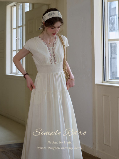 SimpleRetro Qingyuan Flower Language 60S Baumwolle pastoraler Stil besticktes französisches Taillenkleid langer Rock