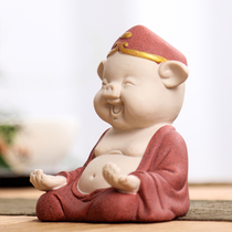 Painted pottery tea favor decoration boutique ke yang ceramic pig cute cha wan Peng commander-in-chief Tea Tea knick-knacks