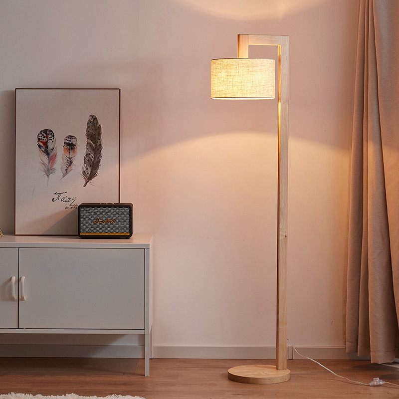 Japanese designer living room bedroom bedside Nordic ins homestay creative retro vertical minimalist solid wood floor lamp