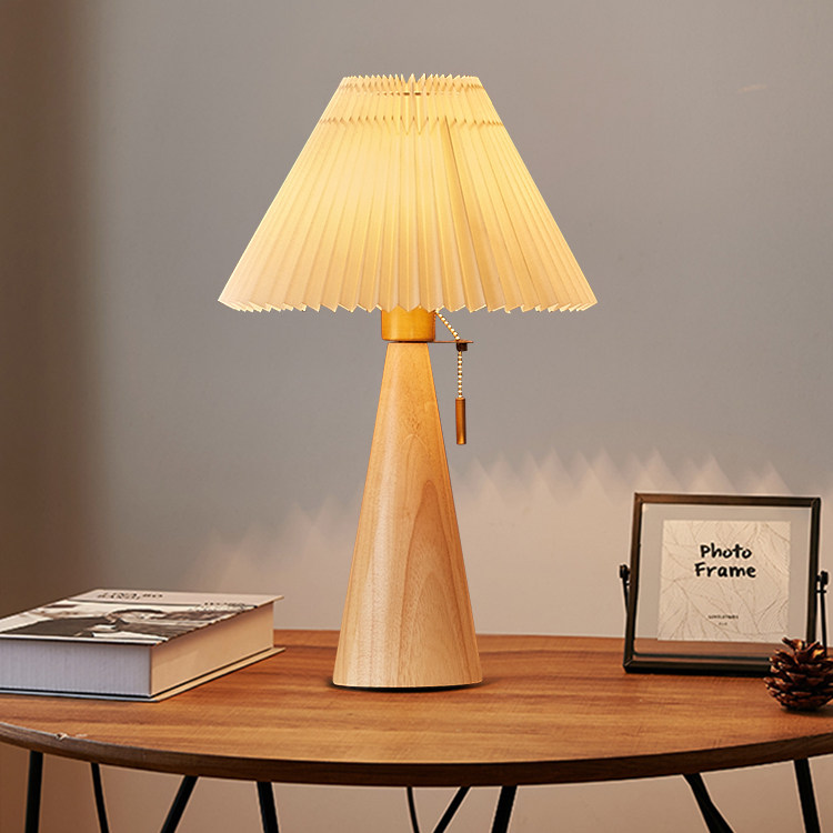 Retro table lamps Nordic ins minimalist modern light extravaganza 100 pleats medieval day style Silent Wind Solid Wood Bedroom bed headlights