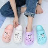 Тапочки в стиле Crocs, нескользящие босоножки, мультяшные женские мюли на платформе, летние женские тапочки, популярно в интернете, закрытый носок, подходят для носки на улице