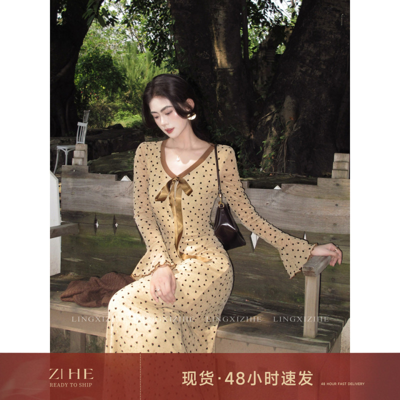 Lingqian Zihhe Cappuccino'French Heart Print' Flocked Flared Sleeve Dress for Women, Early Autumn Slim Fit Long Dress Lingqian Zihhe Cappuccino'French Heart Print' Flocked Flared Sleeve Dress for Women, Early Autumn Slim Fit Long Dress