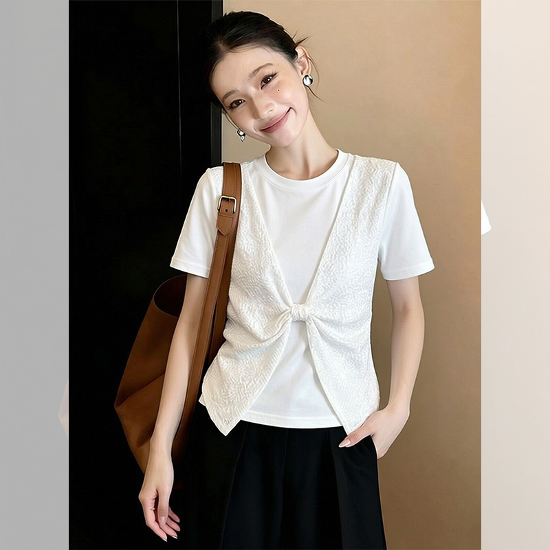 Designed with a Sense of Style, Lace Splicing and Twist Details, Short-Sleeve T-Shirt for Women, Spring/Summer Style, White, Faux Two-Piece, Chic and Elegant Round-Neck Top