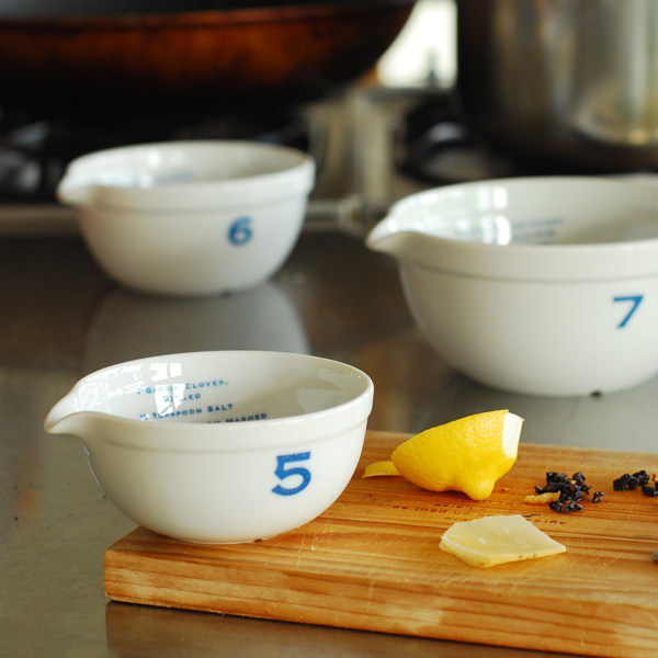 < Qingsen Cafeteria > Japanese studio m ceramic cuisine small bowl digital pattern baking tool funnel